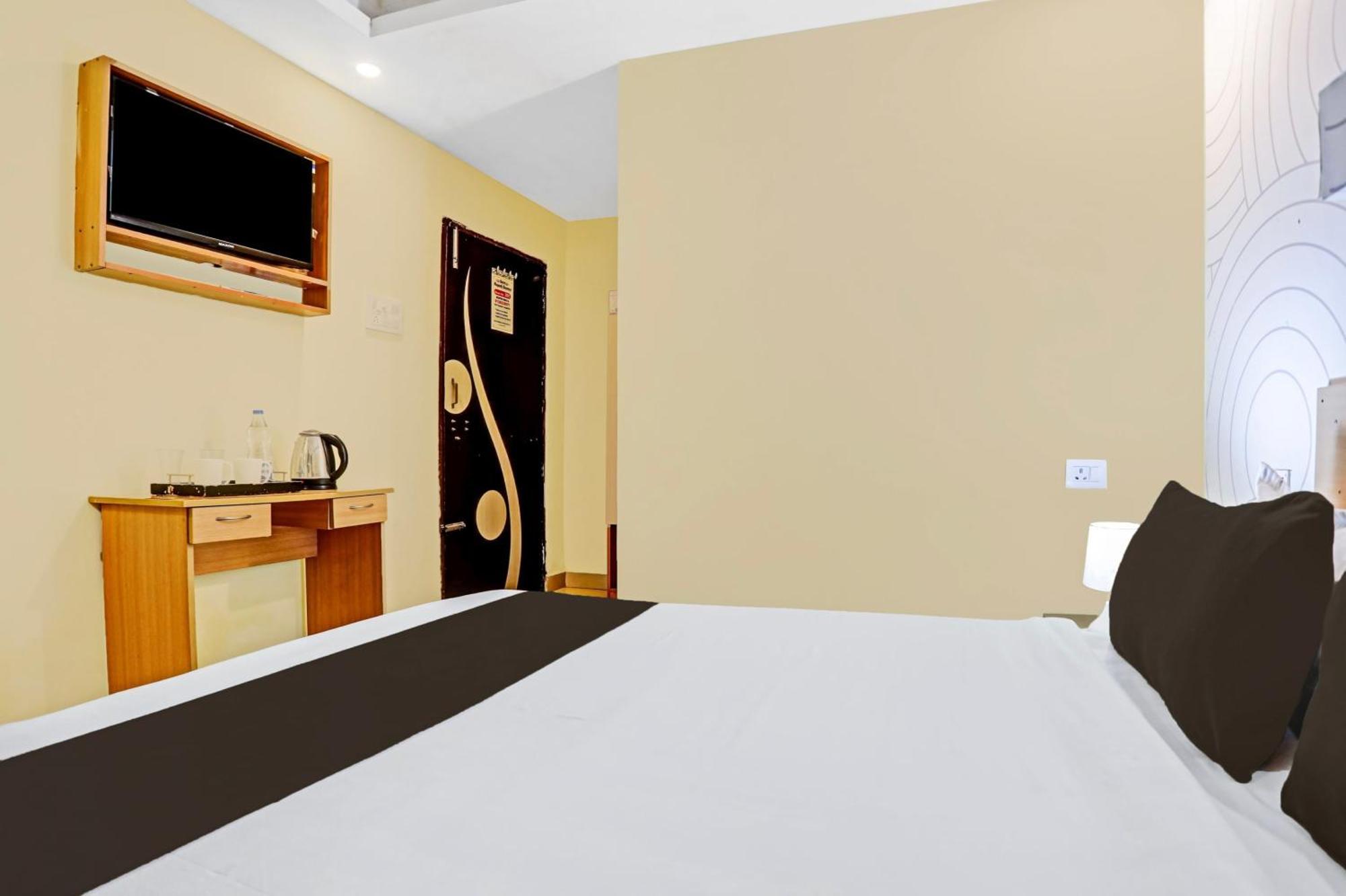 Super Hotel O Phulwarisharif Near Aiims Khagaul Kültér fotó